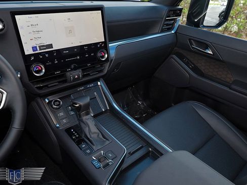 Used 2026 Lexus GX 550 image 27