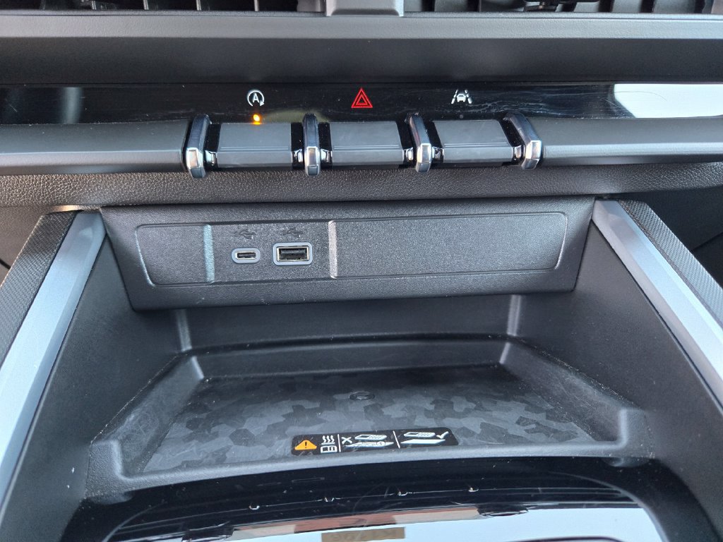 Used 2025 Chevrolet Colorado Trail Boss AWD/4WD image 18