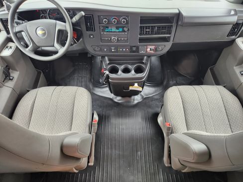 New 2025 Chevrolet Express 3500 1WT w/ Power Convenience Package image 25
