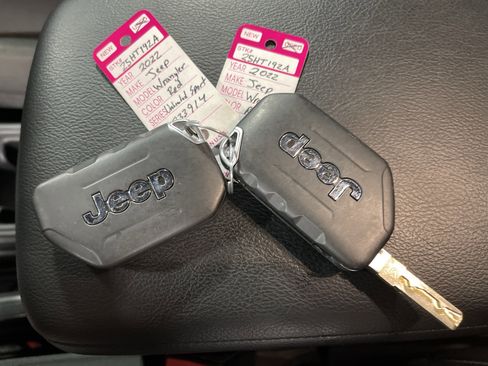 Used 2022 Jeep Wrangler Unlimited Sport image 25