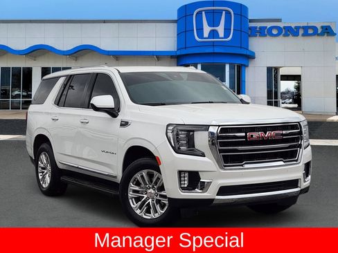 Used 2024 GMC Yukon SLT AWD/4WD image 1
