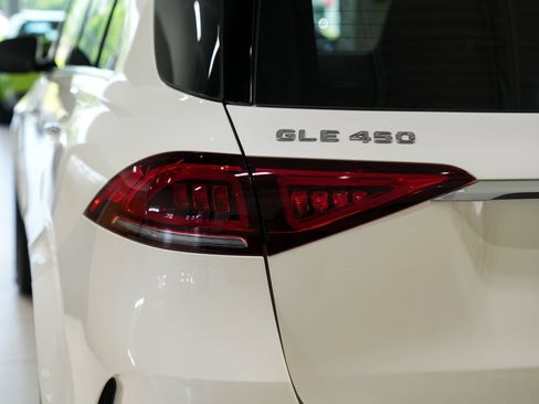 Used 2020 Mercedes-Benz GLE 450 4MATIC image 10