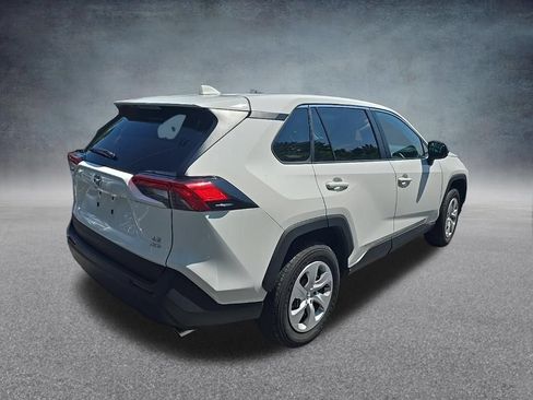 Used 2025 Toyota RAV4 LE AWD/4WD image 8