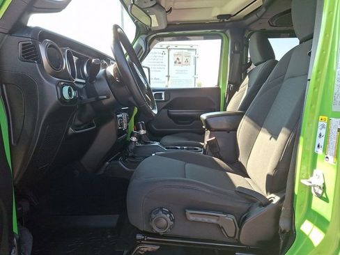 Used 2018 Jeep Wrangler Unlimited Sport S AWD/4WD image 15