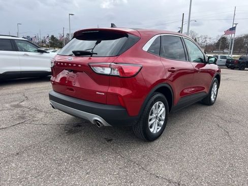 Certified 2022 Ford Escape SE w/ Convenience Package image 4