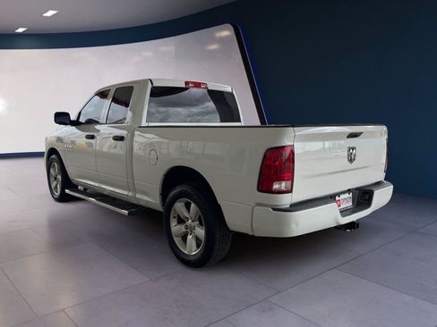 Used 2015 RAM 1500 Express RWD image 3