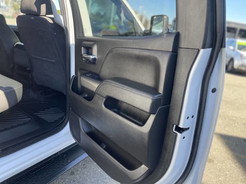 Used 2019 Chevrolet Silverado 2500 LT image 47
