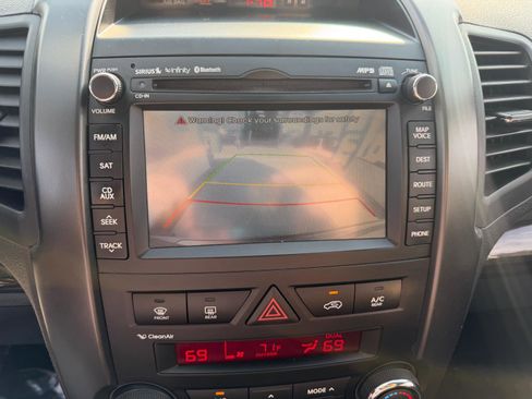 Used 2013 Kia Sorento SX w/ SX Premium Pkg image 13