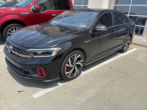 Used 2022 Volkswagen Jetta GLI Autobahn FWD image 16