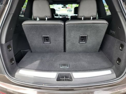 Used 2020 Cadillac XT6 Premium Luxury AWD/4WD image 37