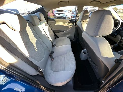 Used 2015 Hyundai Accent GLS image 14