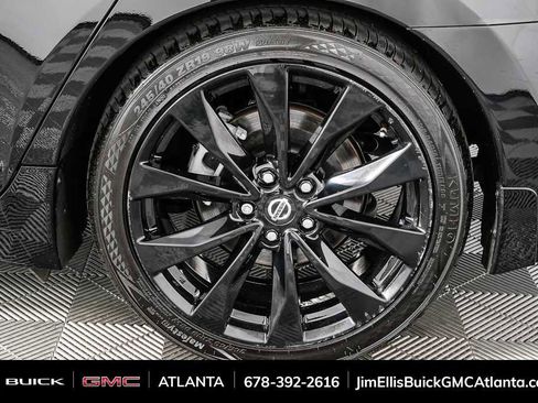 Used 2021 Nissan Maxima SR w/ Sport Mat Group image 38