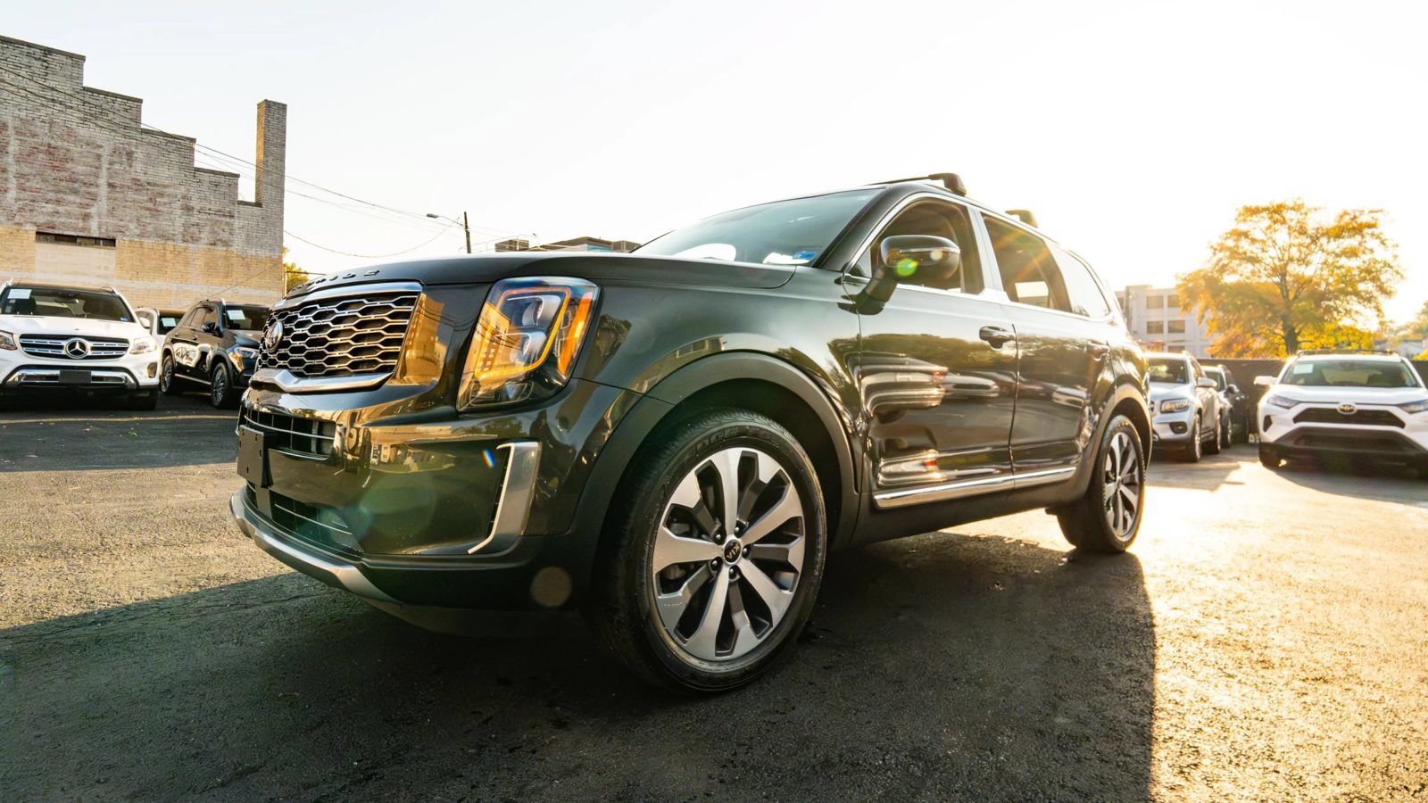 Used 2021 Kia Telluride EX w/ EX Premium Package AWD/4WD image 8