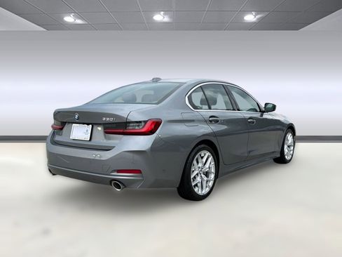 Used 2025 BMW 330i Sedan RWD image 8