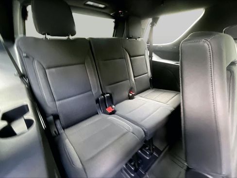 Used 2025 Chevrolet Tahoe LS RWD image 29