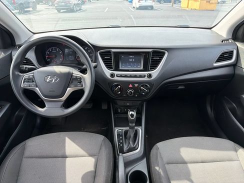 Used 2019 Hyundai Accent SE FWD image 10
