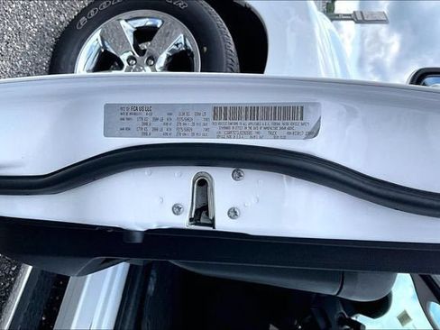 Used 2018 RAM 1500 Big Horn AWD/4WD image 3