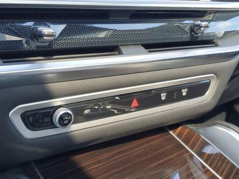 Used 2024 BMW X6 xDrive40i image 28