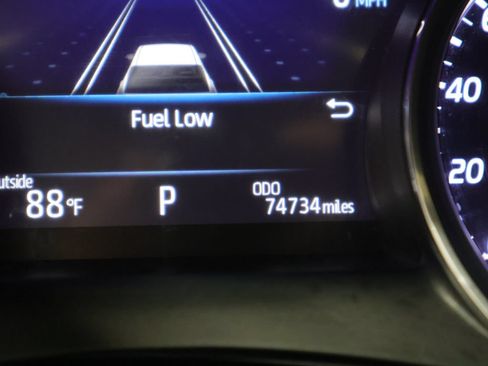 Used 2019 Toyota Camry XLE FWD image 36