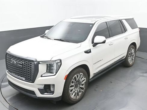 Used 2023 GMC Yukon Denali Ultimate AWD/4WD image 16