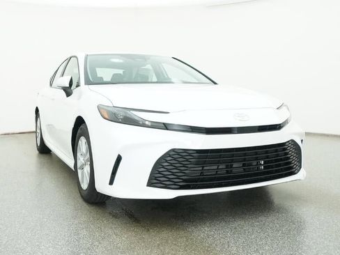 New 2026 Toyota Camry LE FWD image 30