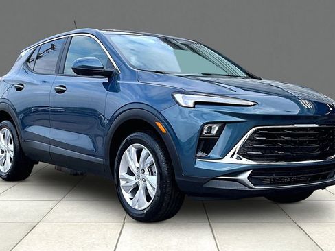 New 2026 Buick Encore GX Preferred w/ Advanced Technology Package AWD/4WD image 2
