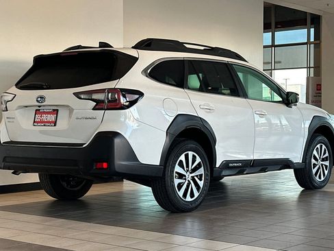 Used 2024 Subaru Outback Premium image 4