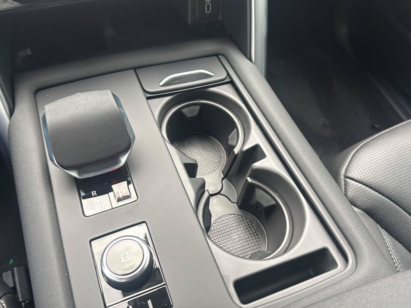 New 2026 Land Rover Discovery S AWD/4WD image 36