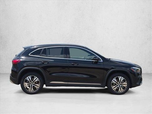 Used 2025 Mercedes-Benz GLA 250 image 4