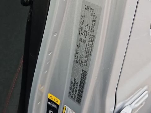 Used 2024 Jeep Wrangler Unlimited Rubicon image 35