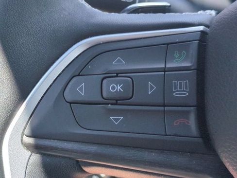 Used 2025 Jeep Grand Cherokee Limited AWD/4WD image 24