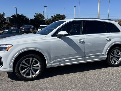 Used 2025 Audi Q7 3.0T Premium image 2