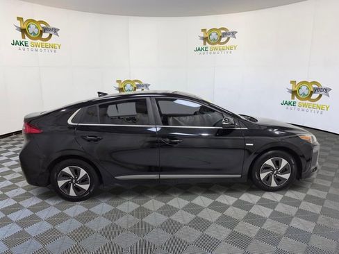 Used 2019 Hyundai Ioniq SEL FWD image 11