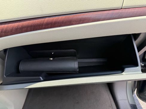 Used 2012 Toyota Sienna XLE FWD image 40