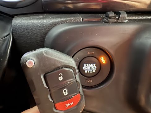 Used 2022 Jeep Wrangler Unlimited Sport AWD/4WD image 31