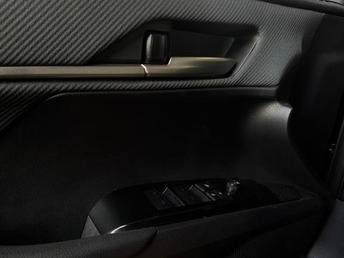 Used 2025 Toyota Camry SE FWD image 20