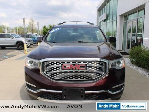 Used 2017 GMC Acadia Denali AWD/4WD image 2