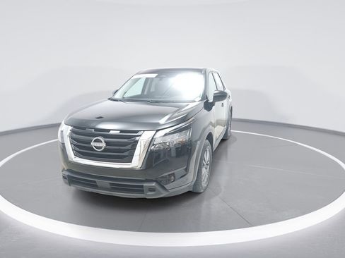 Used 2023 Nissan Pathfinder S AWD/4WD image 2