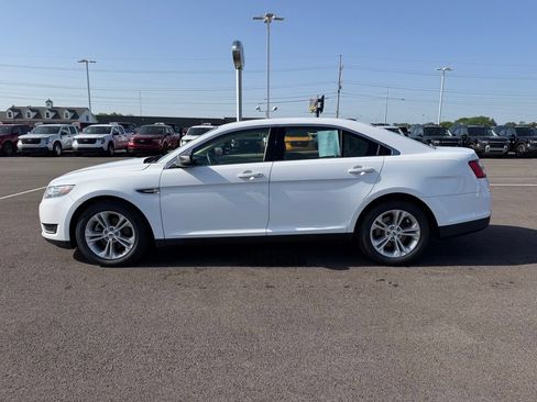 Used 2017 Ford Taurus SE FWD image 8