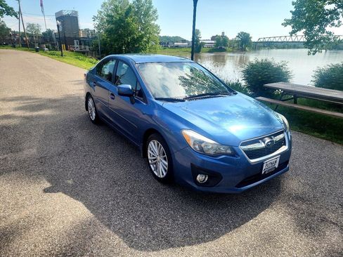 Used 2014 Subaru Impreza 2.0i Premium image 7