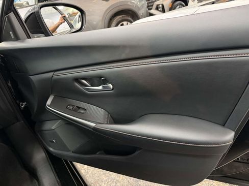 Used 2023 Nissan Sentra SR w/ SR Premium Package FWD image 26