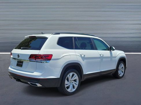 Used 2023 Volkswagen Atlas SE FWD image 3