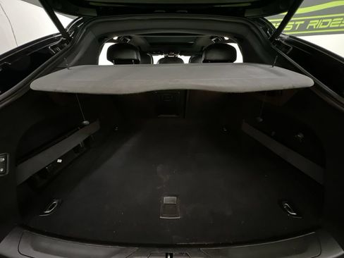 Used 2018 Maserati Levante AWD/4WD image 29