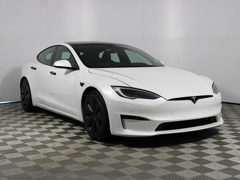 Used 2022 Tesla Model S AWD/4WD image 32