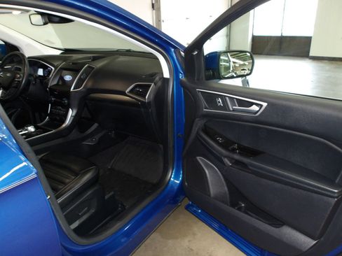 Used 2020 Ford Edge SEL w/ Convenience Package AWD/4WD image 15