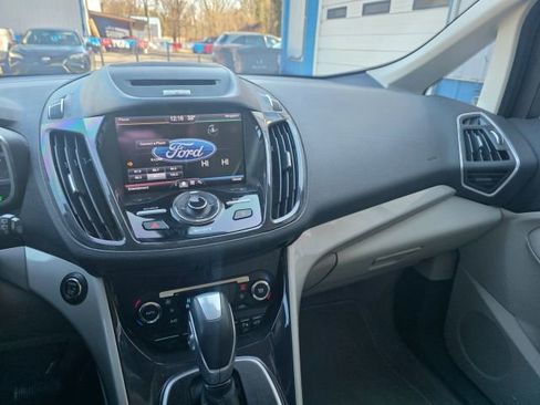 Used 2013 Ford C-MAX SEL image 16