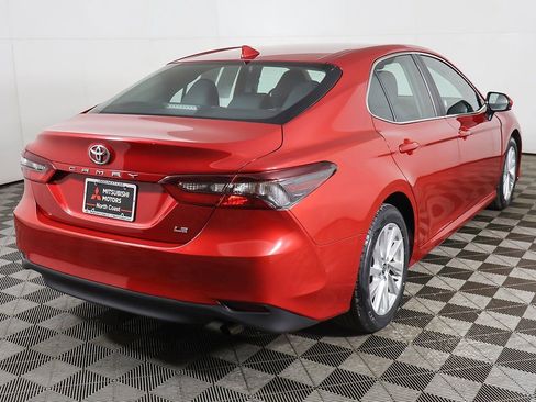 Used 2024 Toyota Camry LE image 7
