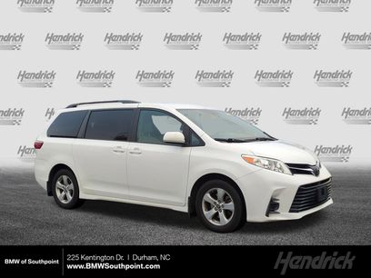 Used 2018 Toyota Sienna LE