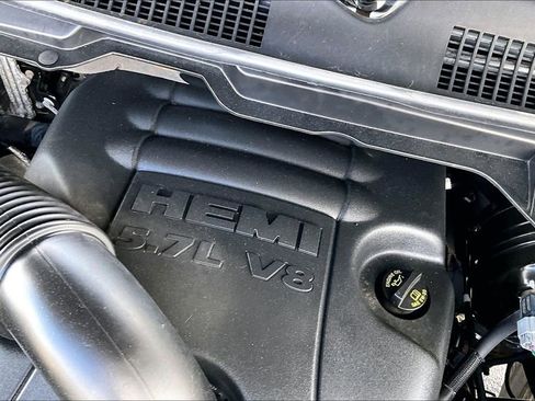 Used 2015 RAM 1500 Express AWD/4WD image 36
