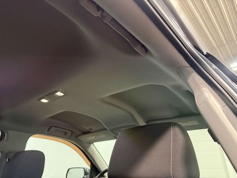 Used 2018 GMC Sierra 1500 SLE image 17